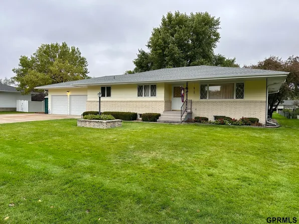 214 E 17th Ave, Schuyler, NE 68661