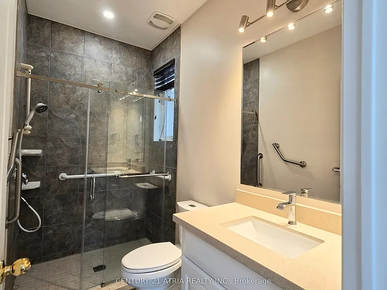31 Cliveden Pl — Photo 21