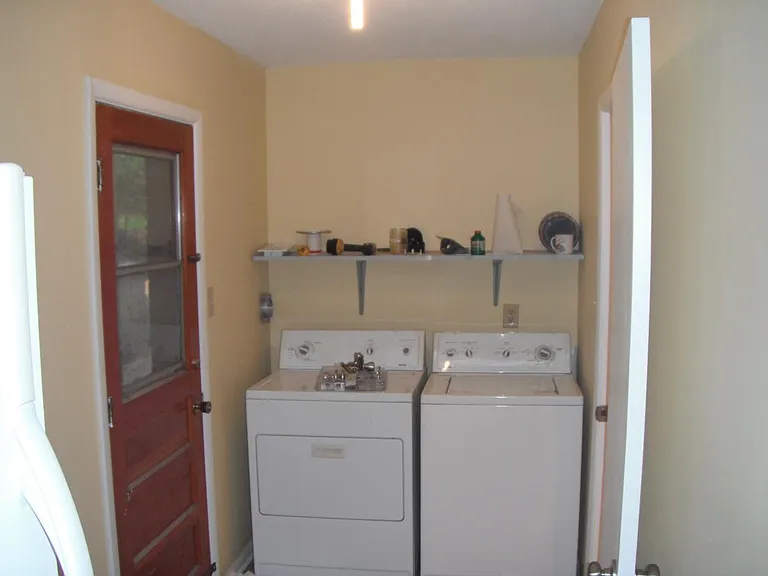 334 Wesley Dr — Photo 8