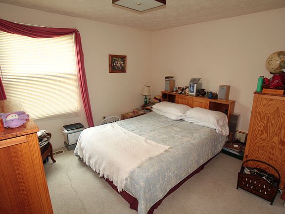 4th image of 1940 Tara Dr