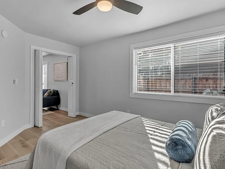 11550 N May Ave #106 — Photo 6