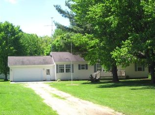 191 W Sidney Rd, Sidney, MI 48885