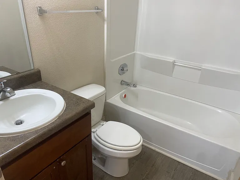 2301 Midwestern Pkwy #204 — Photo 29