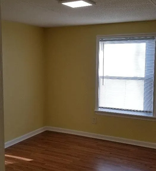 163 Brentwood Ln — Photo 16