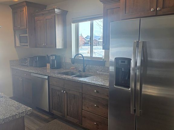 5th image of 1929 Southbridge Dr Unit D