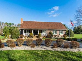 360 Cedar Hill Rd, Bowling Green, KY 42103