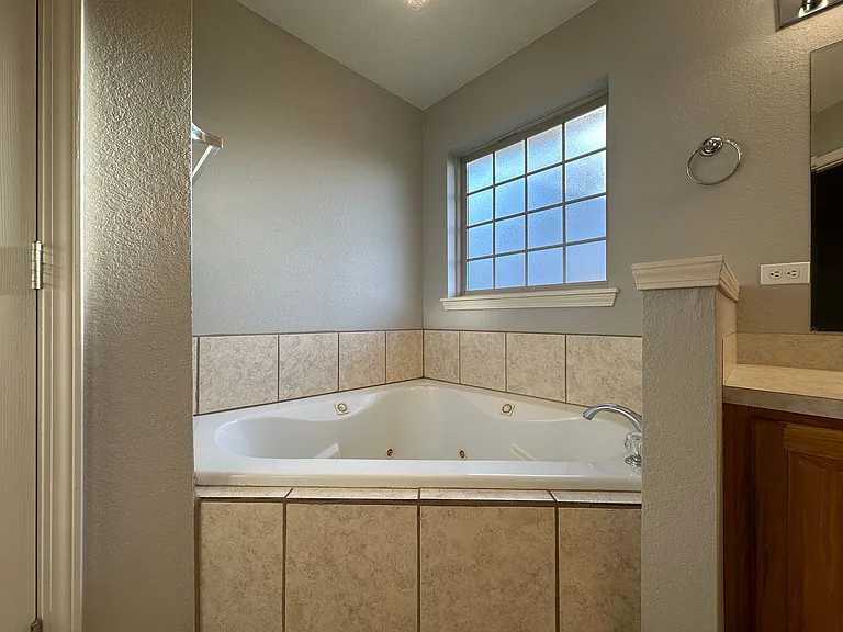 609 Apple Valley Dr — Photo 18
