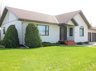 502 4th St, Underwood, ND 58576