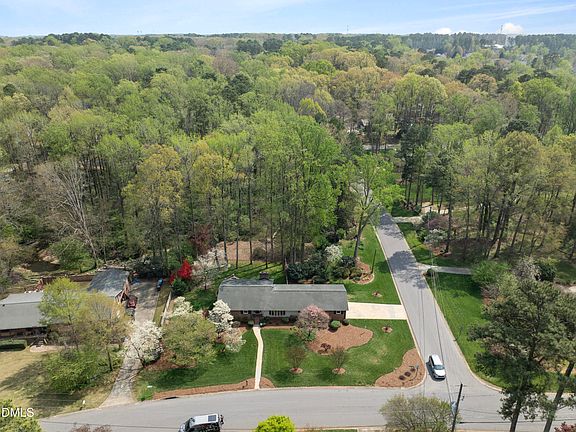 4th image of 1600 Medfield Rd