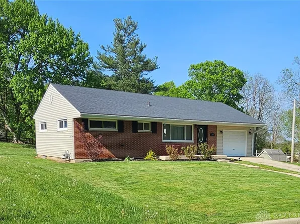 390 W Hendricks St, Camden, OH 45311