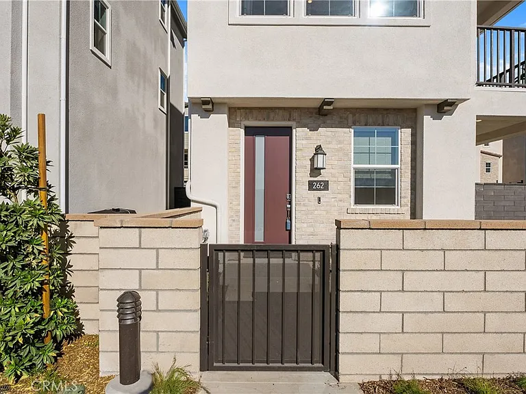 262 Heartland Way — Photo 1