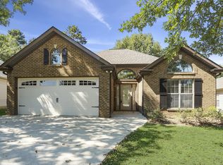 186 Cedar Bend Dr, Helena, AL 35080
