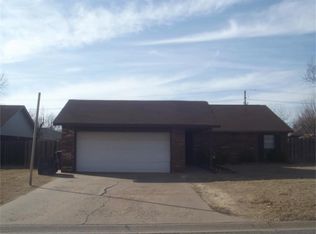 520 Rosanne St, Enid, OK 73703