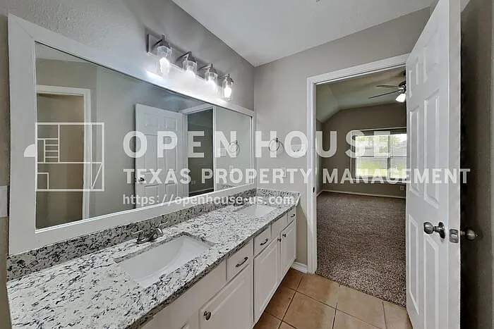 19731 Village Ridge Dr — Photo 10