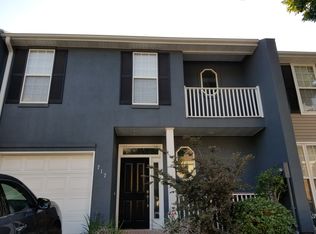 717 Pecan Grove Ln, Jefferson, LA 70121