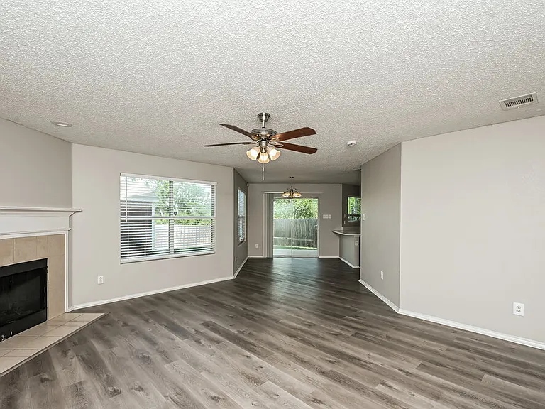 8304 Cutter Hill Ave — Photo 6