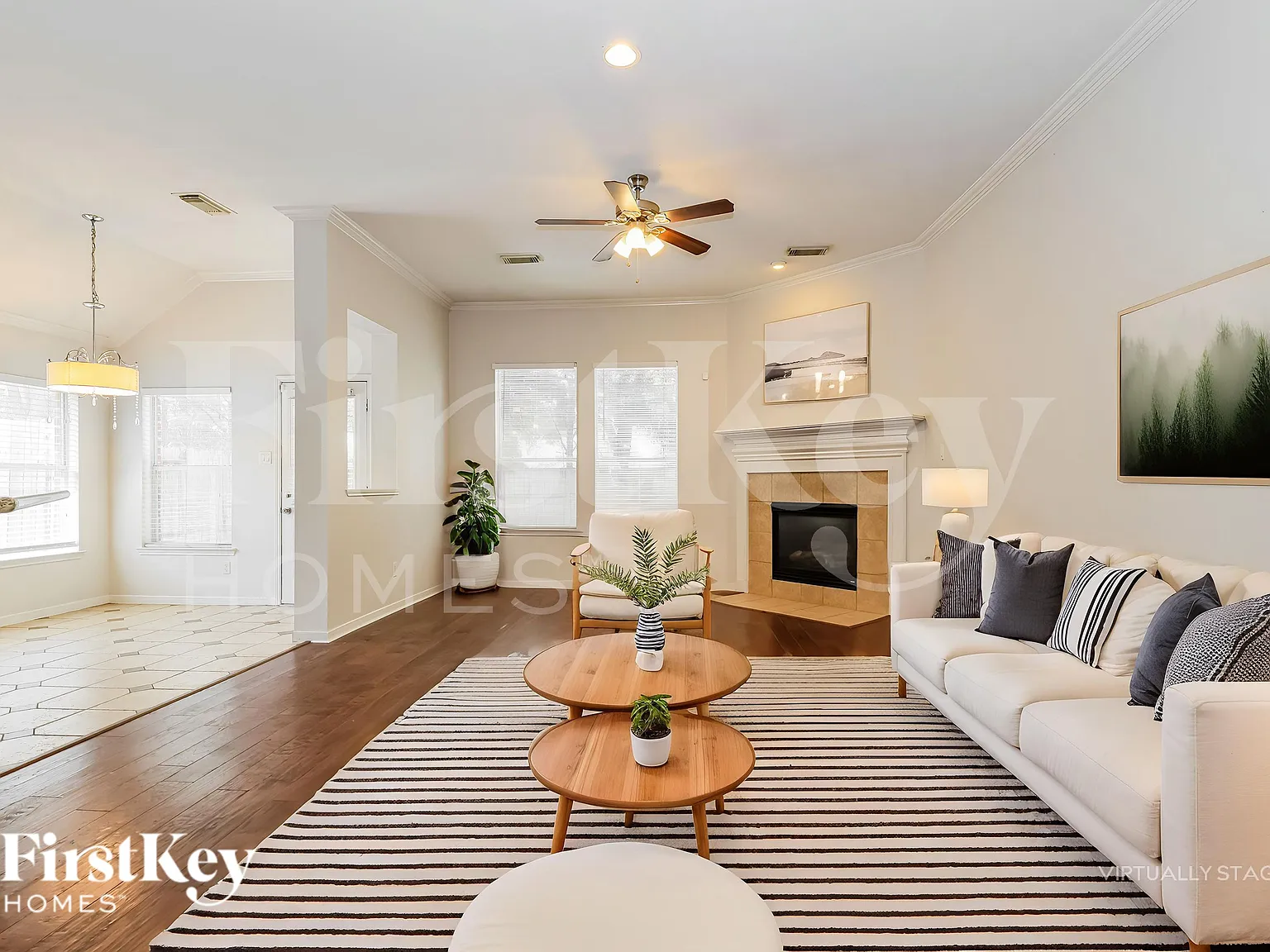 3 bed, 2.0 bath, 2895 sqft, $2,220 — Photo 4