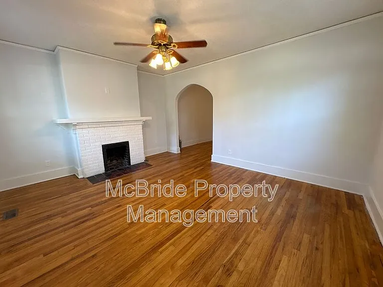 1112 Troupe St — Photo 2