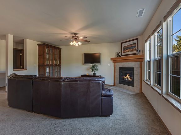 5th image of 24920 SE 20th Ct