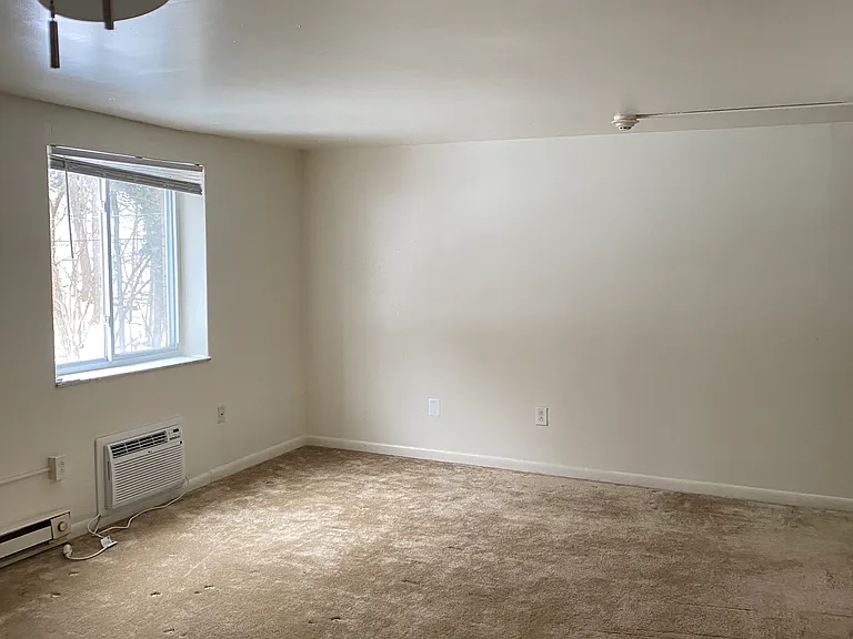 The North Main Apartments — Photo 9