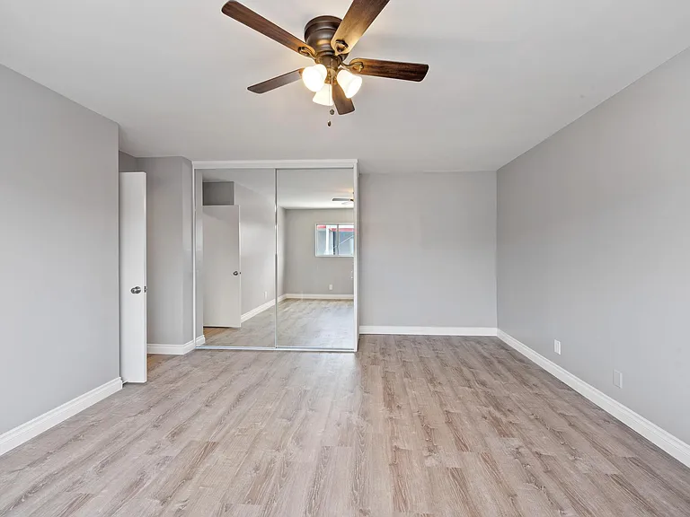 669 Stanley Ave #5 — Photo 7