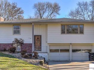 13967 Woolworth Cir, Omaha, NE 68144