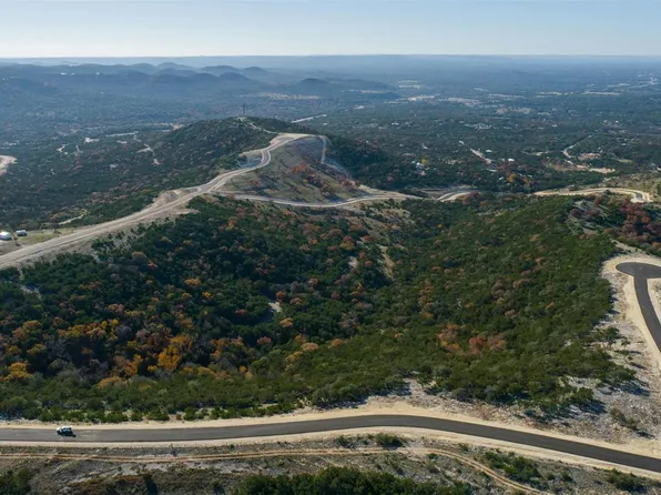 88 Oryx Trl, Pipe Creek, TX 78063