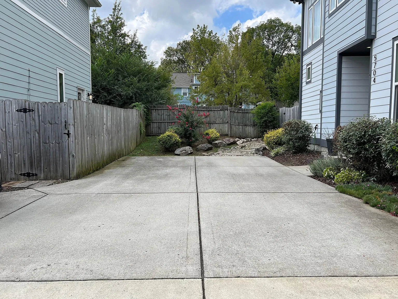 5704 Burgess Ave — Photo 2