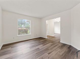 1741 Gallahadion Ct, Jacksonville, FL 32218