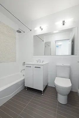 Rented by Greystar | media 10