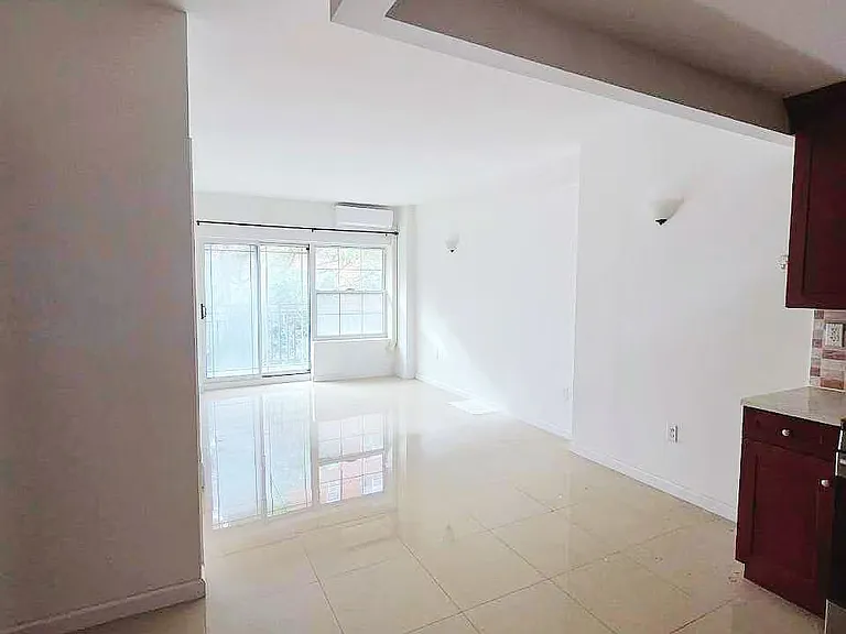 71-66 Parsons Blvd #4-K — Photo 3