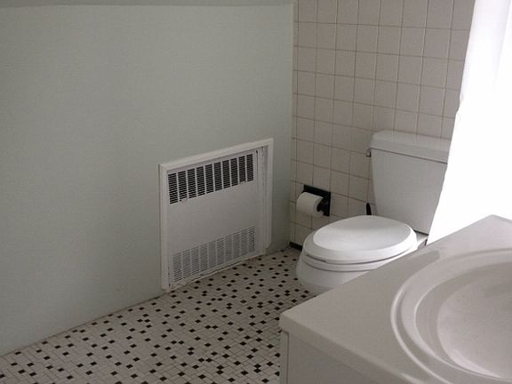 4th image of 8540 111th St