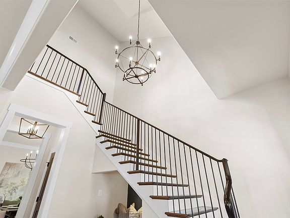 4th image of 3320 Southbend Cir