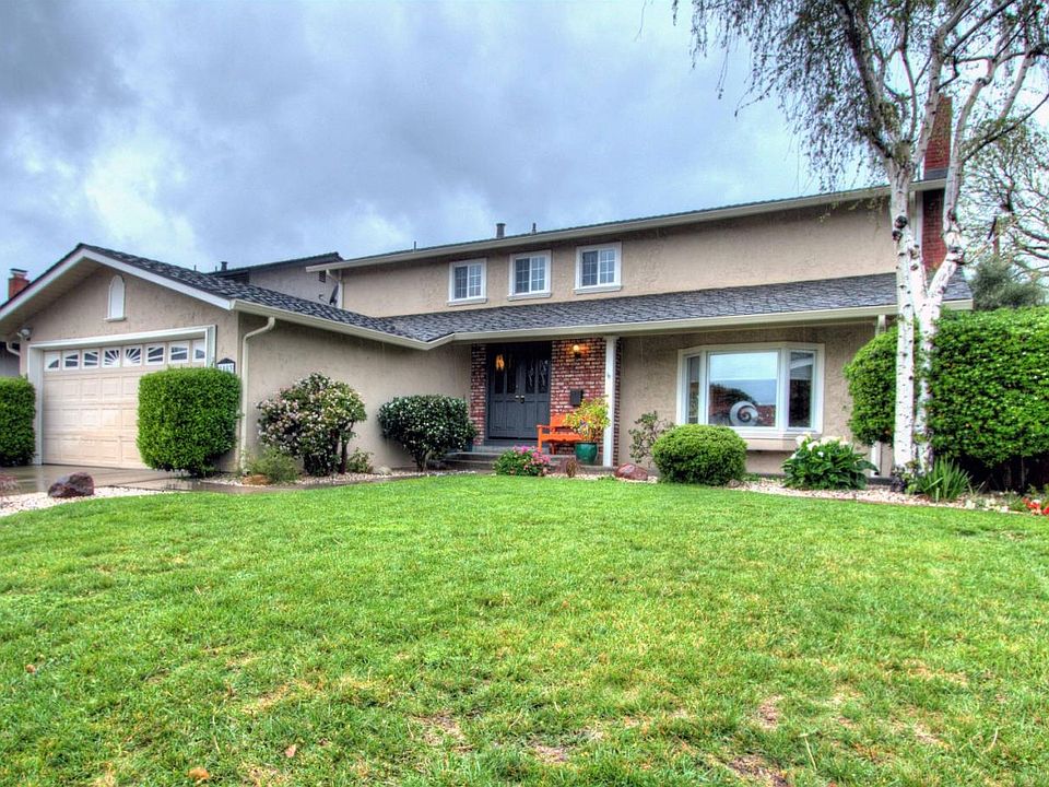 1st image of 1093 Beaumont Dr