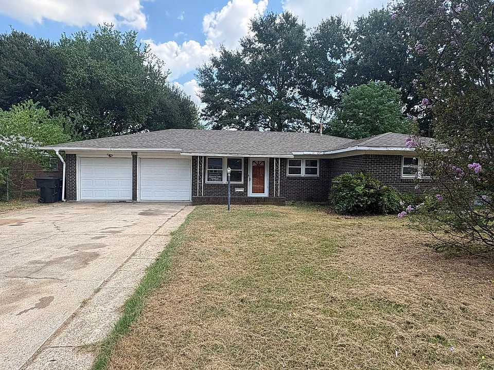 9027 Sara Ln
