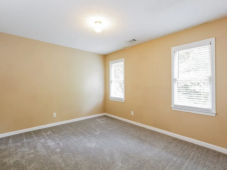 815 Tynsdale Dr — Photo 15