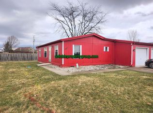 10507 Old Leo Rd, Fort Wayne, IN 46825