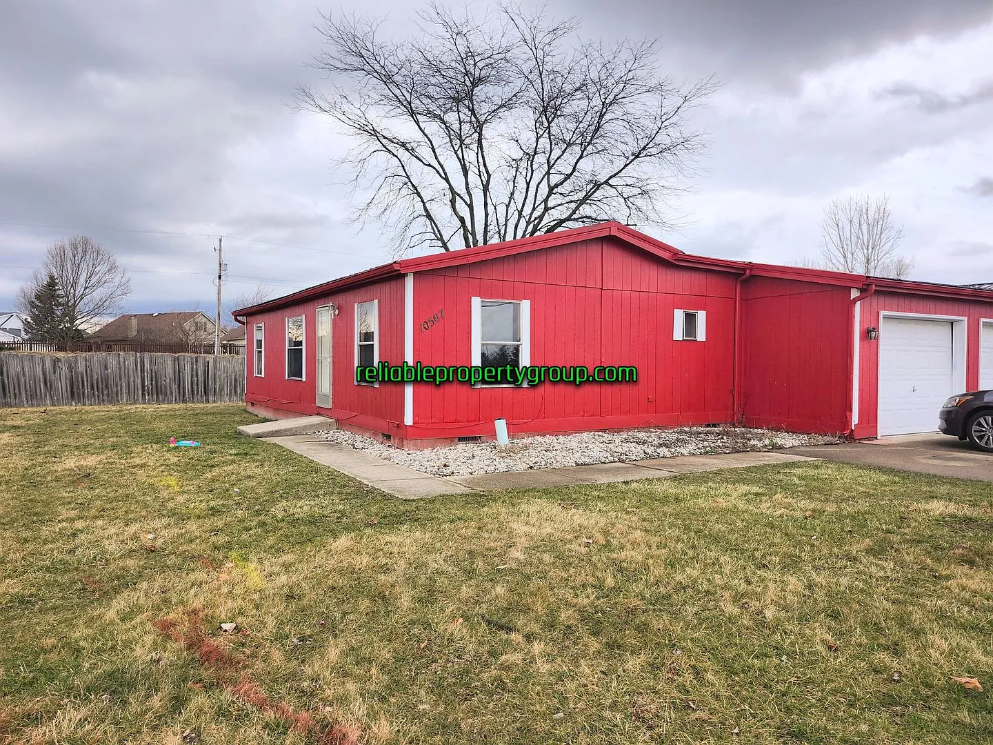 10507 Old Leo Rd photo 1