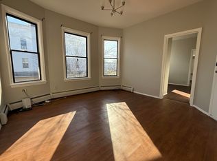 846 Broadway APT 2R, Bayonne, NJ 07002