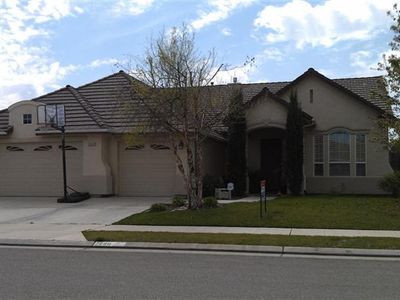 2448 Warner Ave, Clovis, CA, 93611