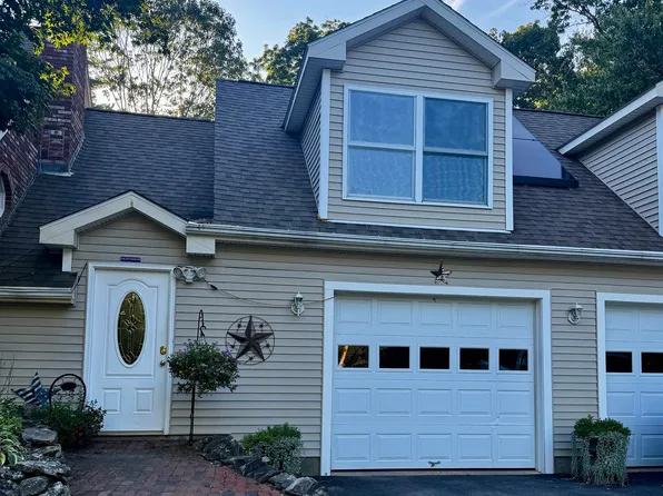 13 Blunt Dr #A, Derry, NH 03038
