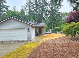 11389 Symes Rd NW, Bremerton, WA 98312