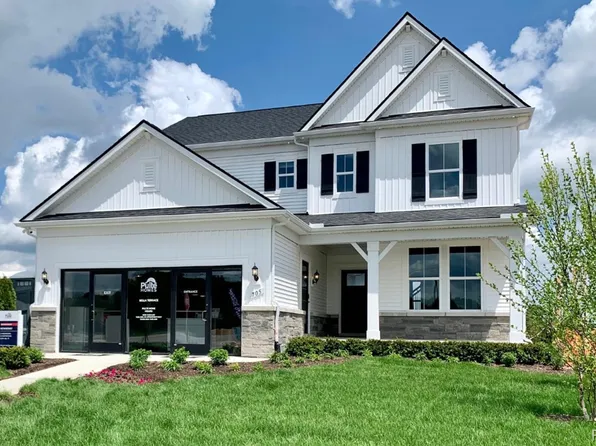 688 Gretchen Ln, Saline, MI 48176