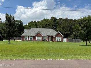 25 Dry Field Rd, Byhalia, MS 38611