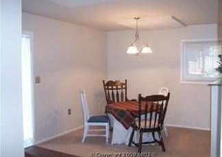 3rd image of 427 Carrollton Dr