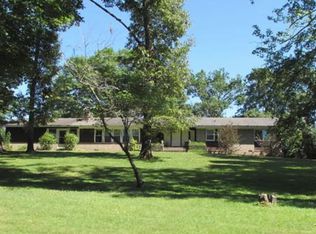 31 Riverside Dr, Childersburg, AL 35044