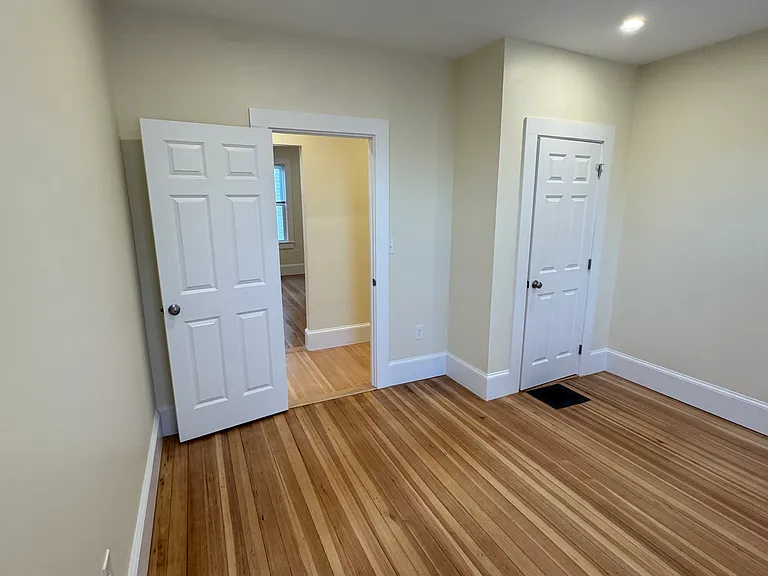 35 George St #2 — Photo 23