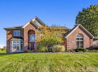 607 Adelaide Ct, Saline, MI