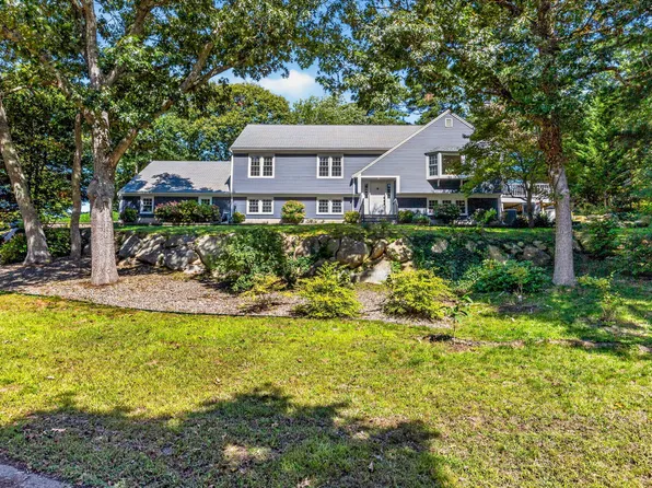 91 Greenland Circle, East Dennis, MA 02660