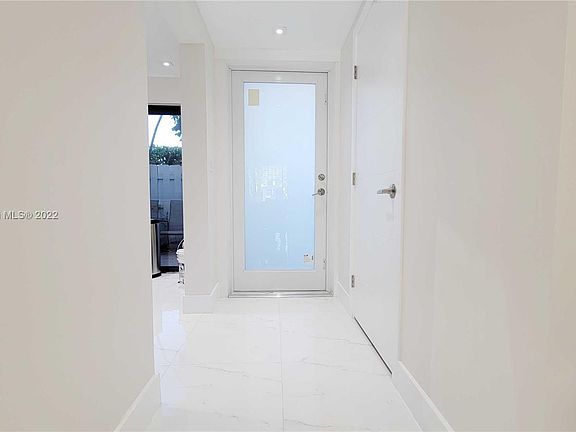 3rd image of 369 Poinciana Dr #1115
